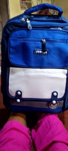 Sac à dos d'école bleu durable