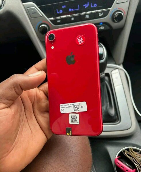 iPhone XR