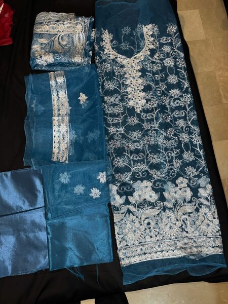 Fancy dress unstich