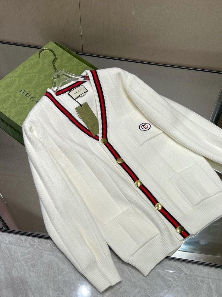 Cardigan en laine élégante