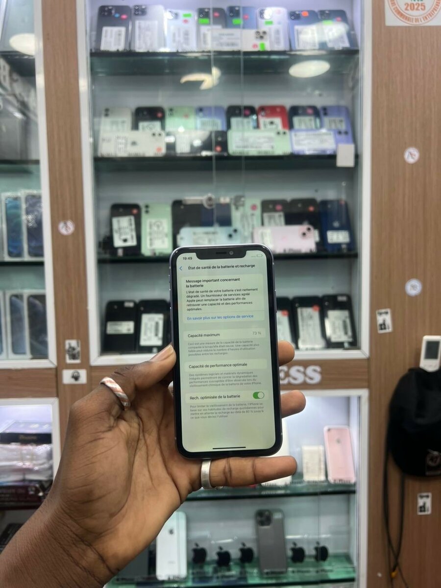 iPhone 11 64GB Violet