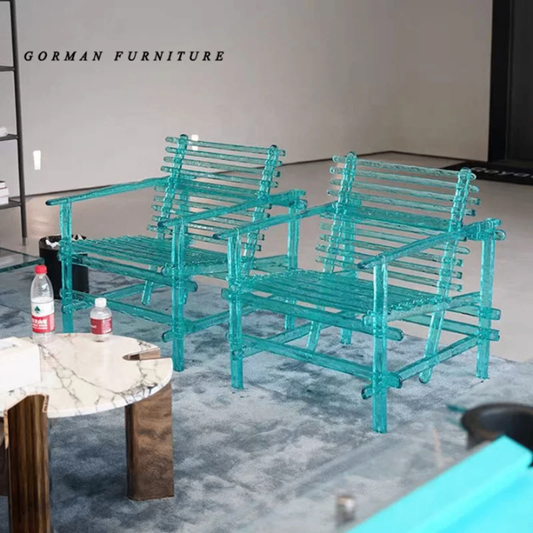 Chaise transparente Gorman
