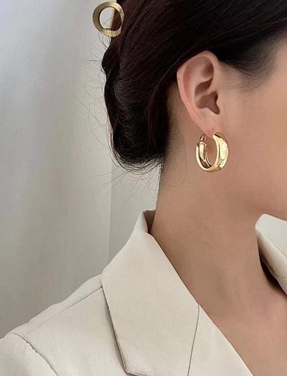 Boucles d'oreilles élégantes dorées