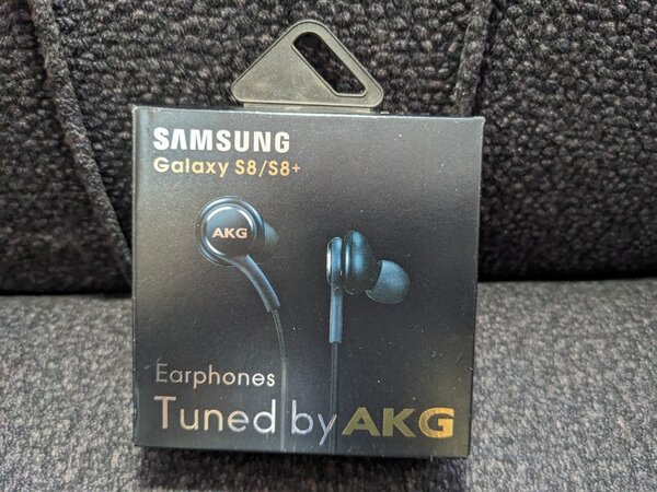 Brand New Wired Headsets