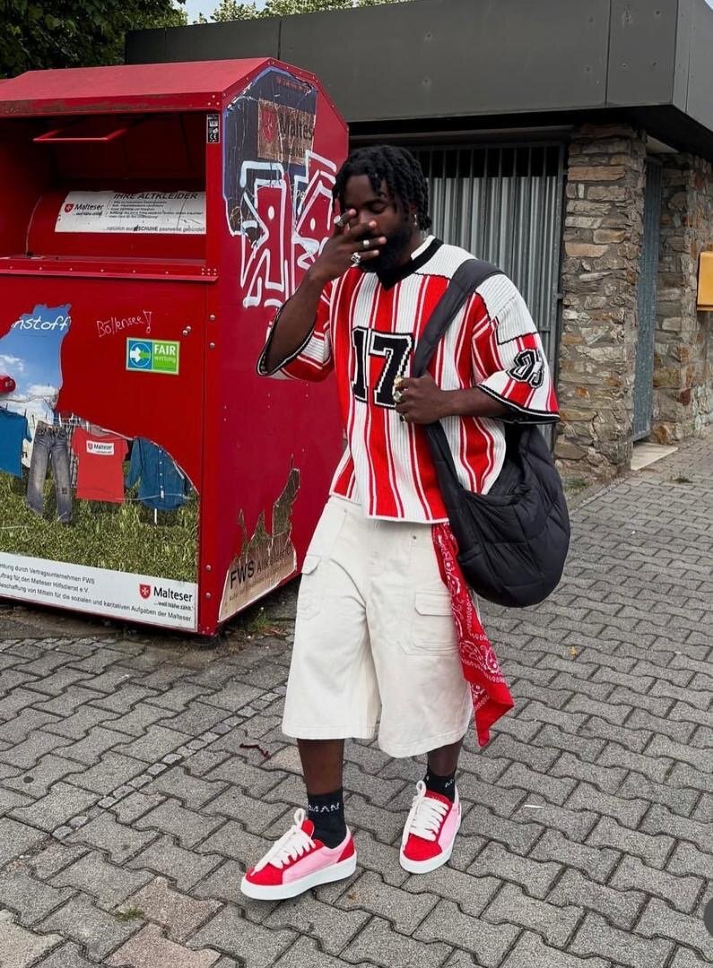 Maillot rayé rouge "17"