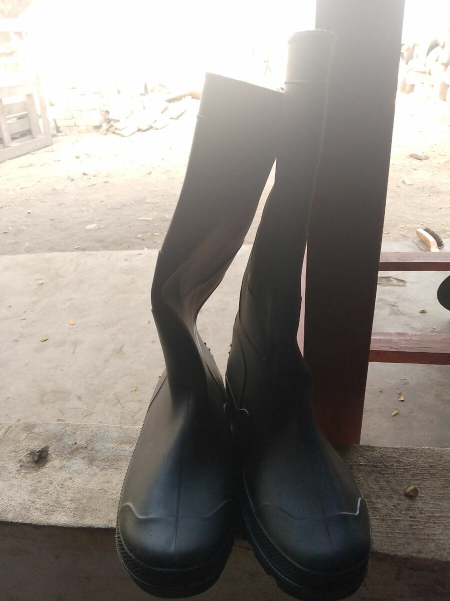 Wallenting boots quality all sizes available