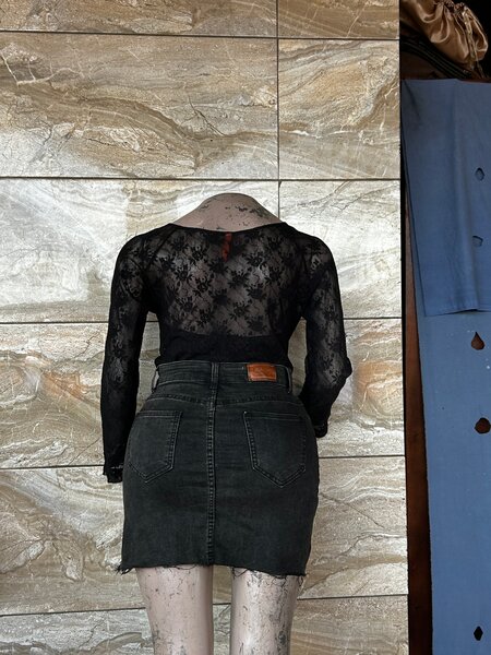 Jupe en jean noir élégante