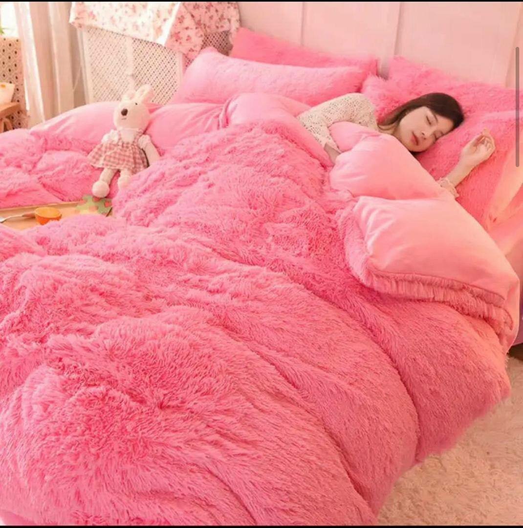 Couette importée poilue