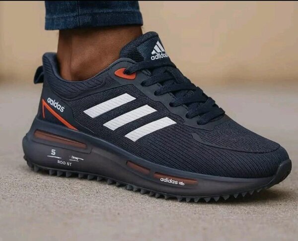 Chaussures de Sport Adidas