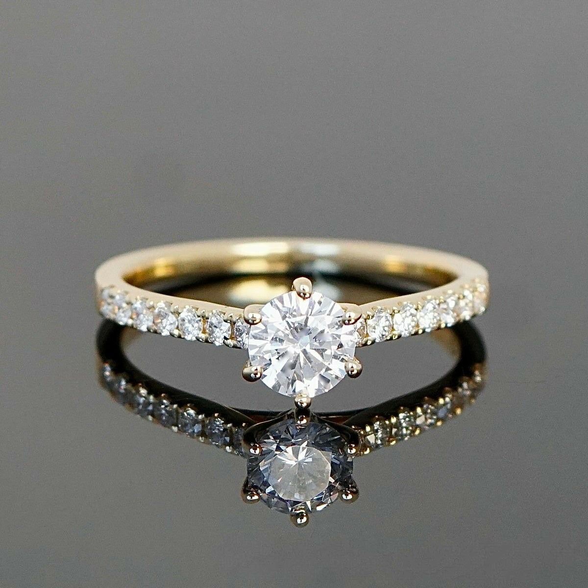 Bague de promesse et fiançaill