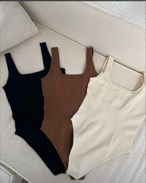 Tops importés