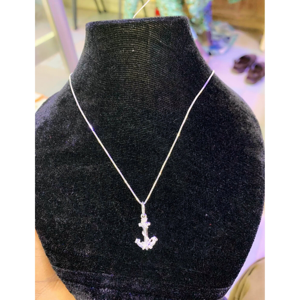 Pendentif en argent moderne