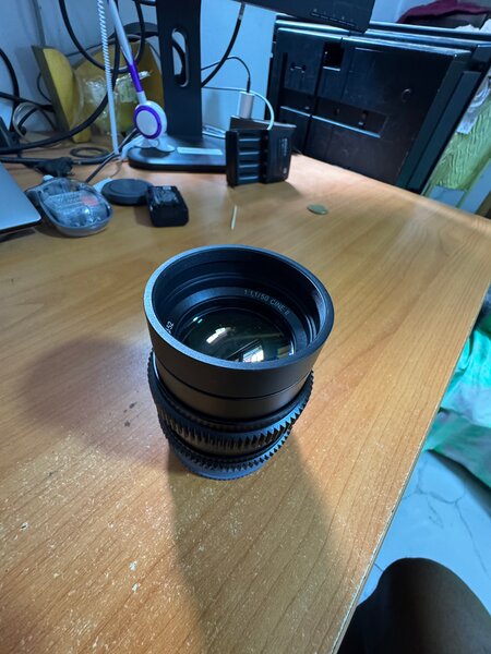 Objectif camera 50 mm f/1.1