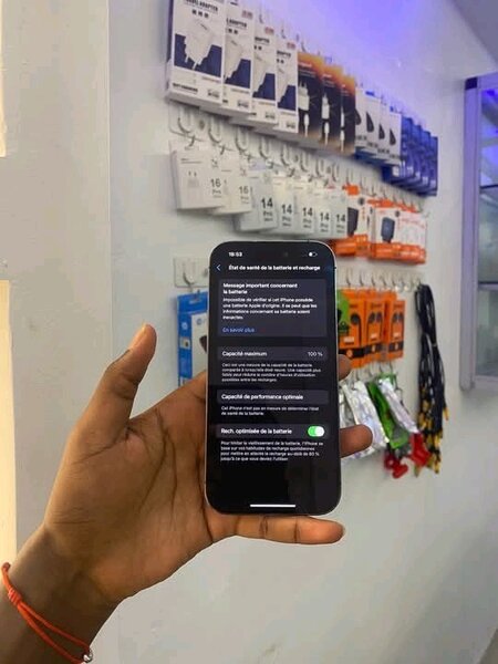 iPhone 14 pro 128 Go