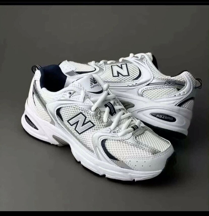 Baskets blanches confortables