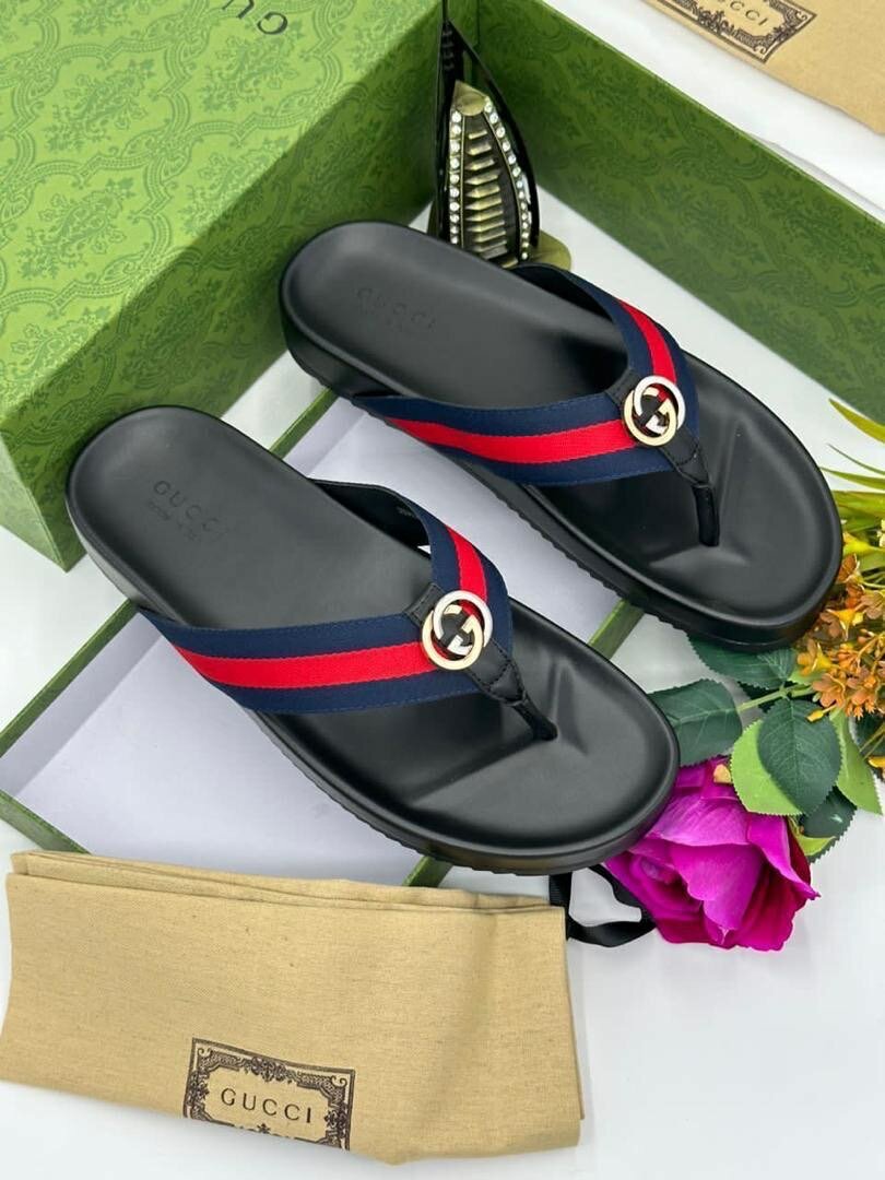 Gucci slippers