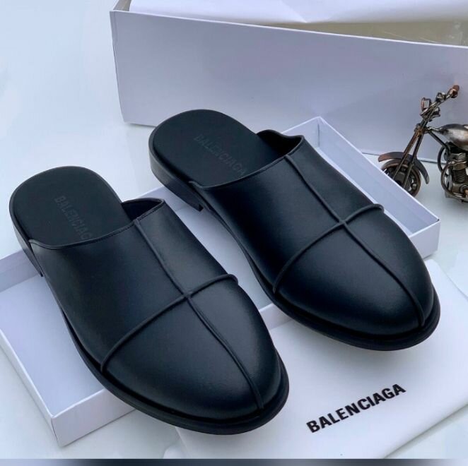 Balanciaga half shoe