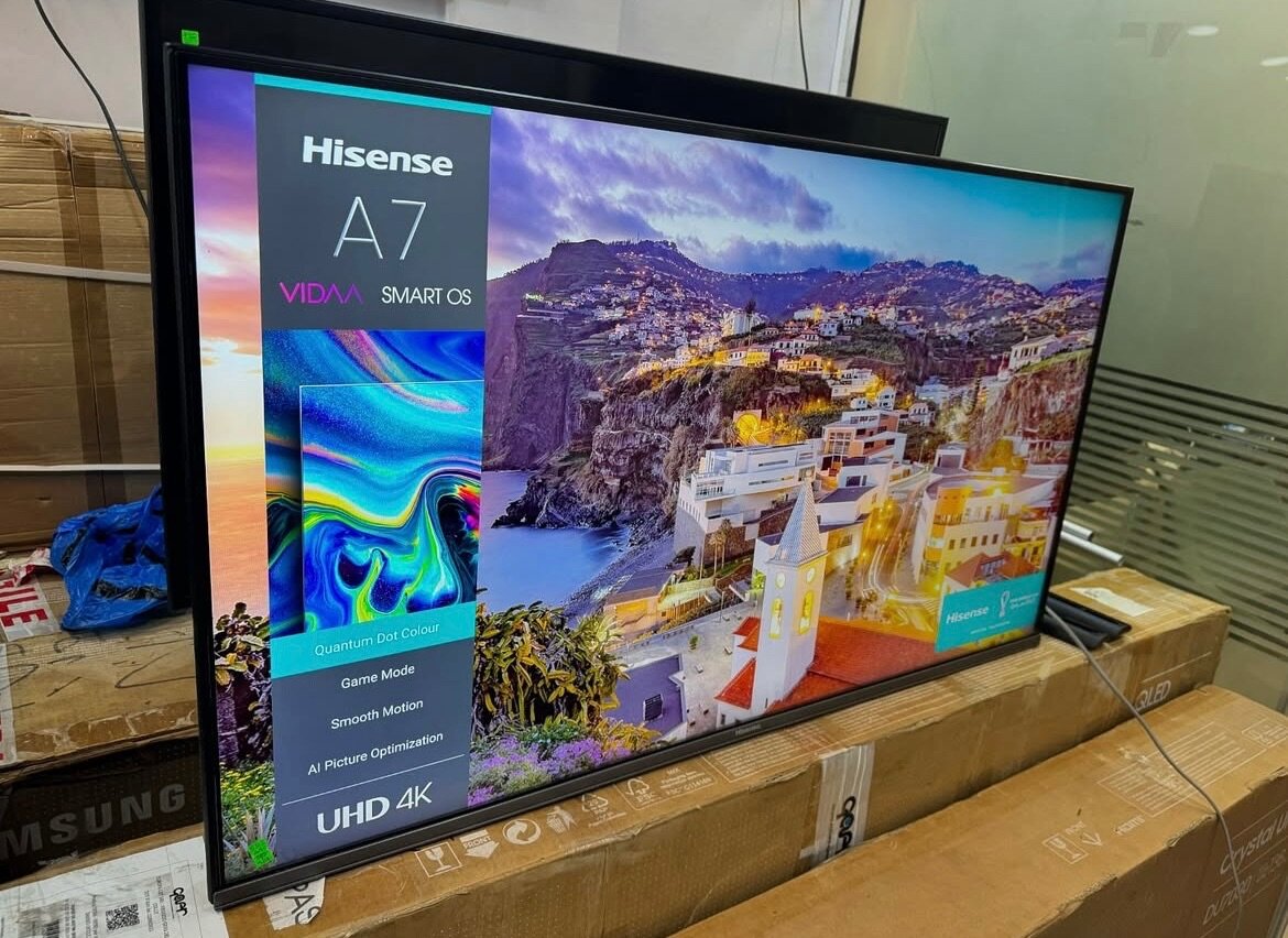 NEW HISENSE SMART TV