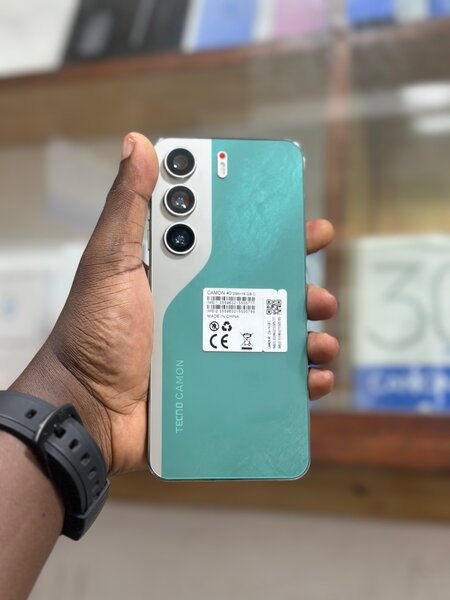 Tecno Camon 40 Pro