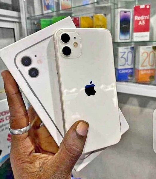 iPhone blanc dernier modèle