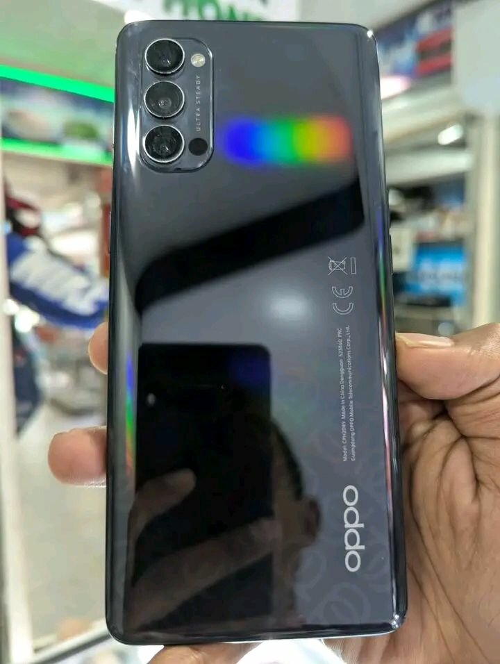 Smartphone OPPO Design Éblouissant