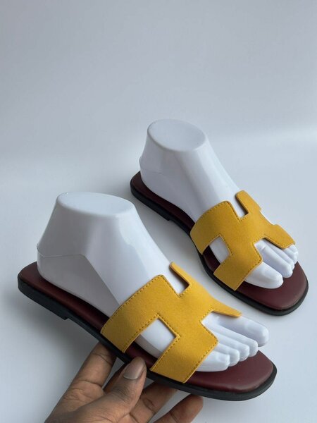Hermes slippers