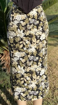 Fashionable very beautiful long skirt  size:M