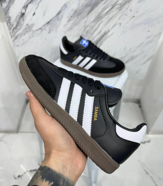 Chaussures Adidas Samba Noires