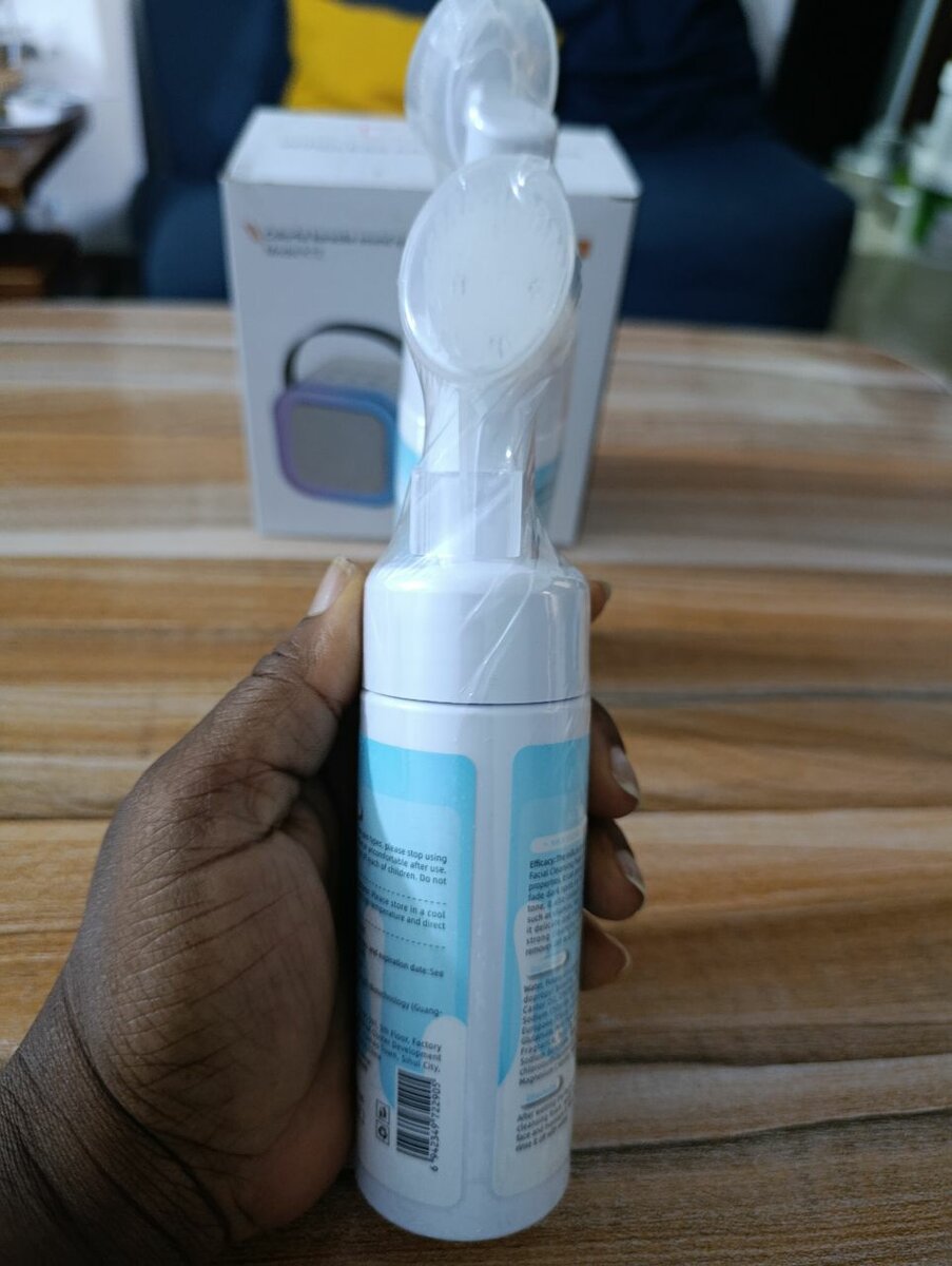 Mousse nettoyante visage