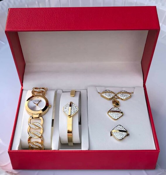 BIJOUX FEMME COMPLET