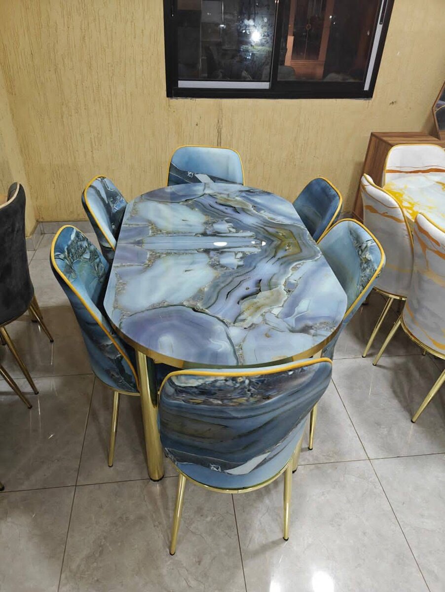 Table à manger 6 chaises