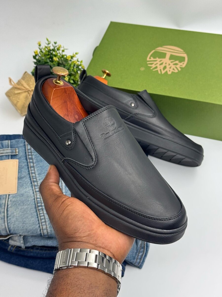 TIMBERLAND ALL BLACK