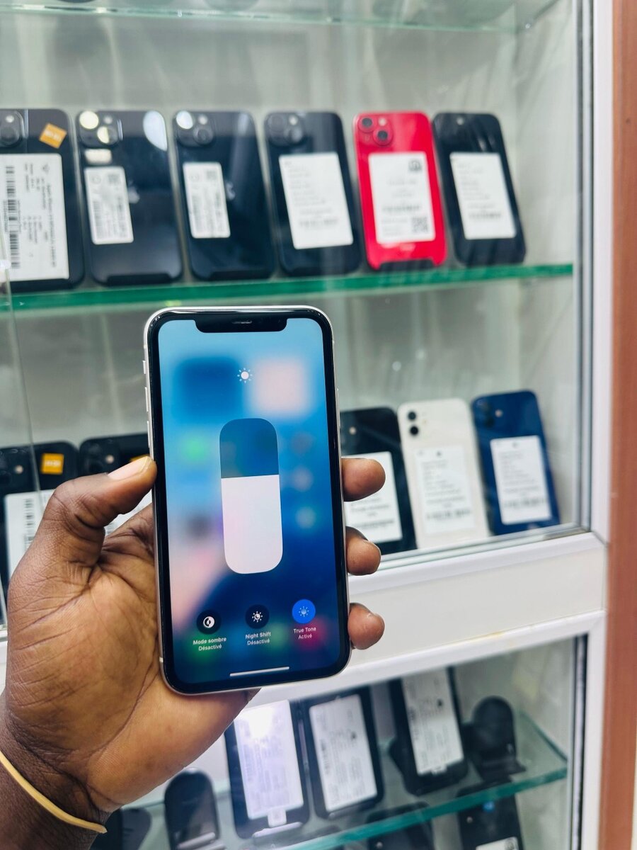 11 simple 64giga sans id