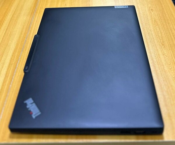 LENOVO THINKPAD X13 GEN 4 CORE I7 13TH GÉN  SSD 512GB*RAM