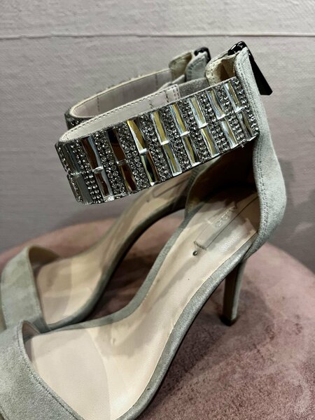 Sandales à talons strass