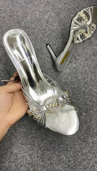 Ladies Heeled slippers