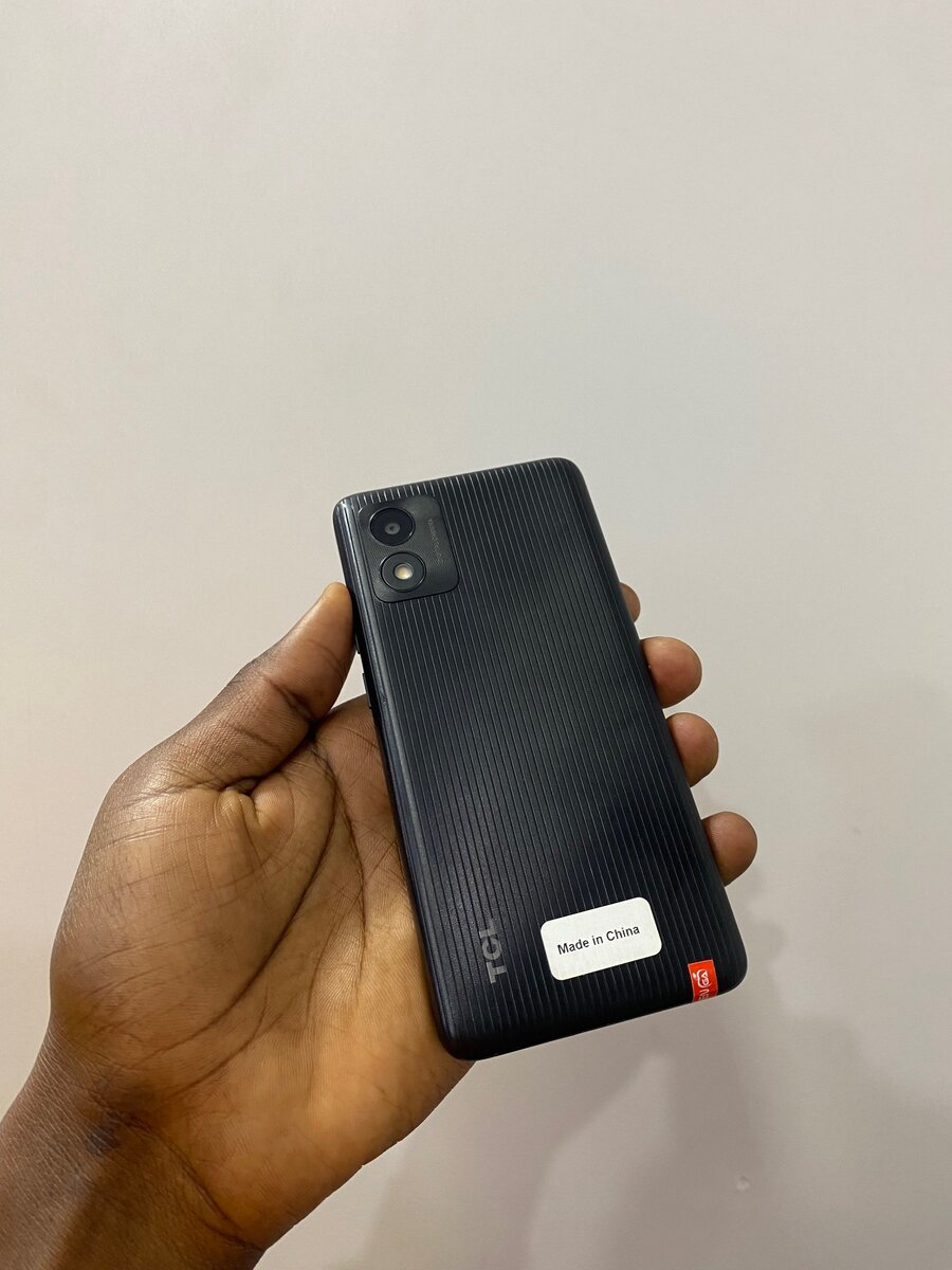 TCL 303 32GB