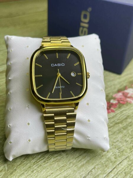 Montre Casio Or Classique