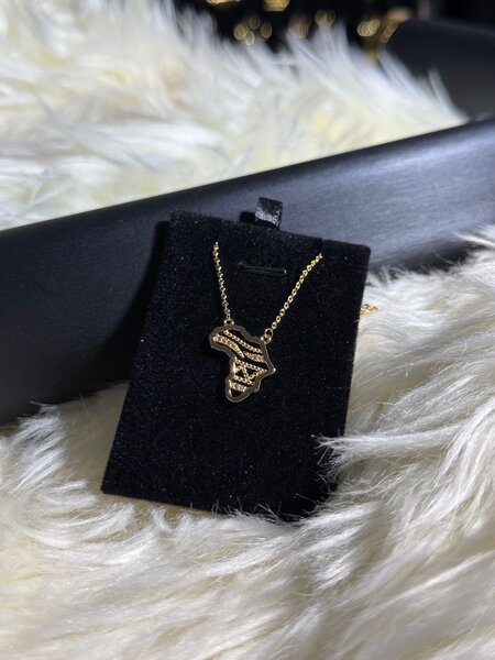 Collier en or élégant