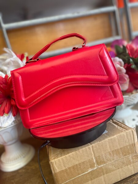 Sac à main en cuir vif