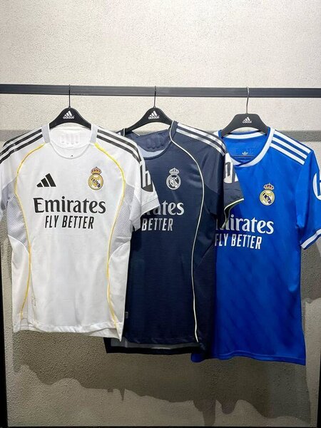 Maillots de football Adidas