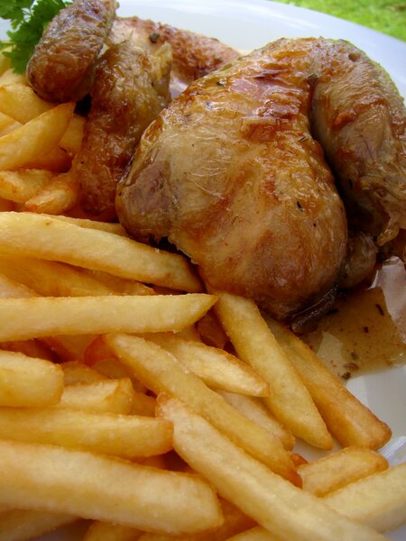 Poulet rôti avec frites