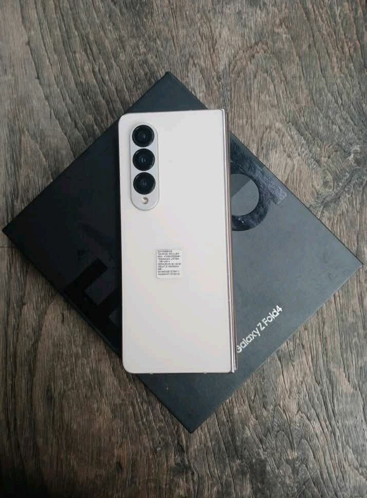 Samsung Galaxy Z Fold4