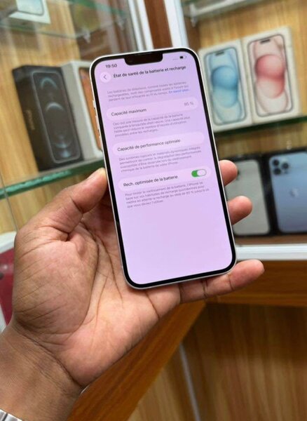 iPhone 128GB Violet