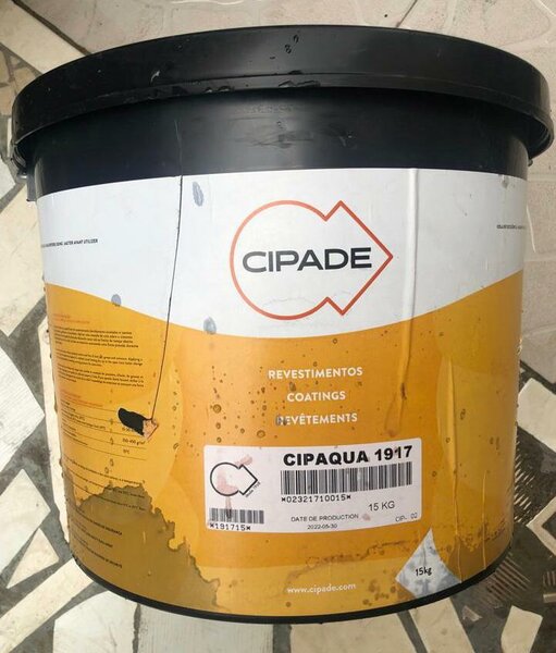 COLLE À MOQUETTE ET PAP PEINT