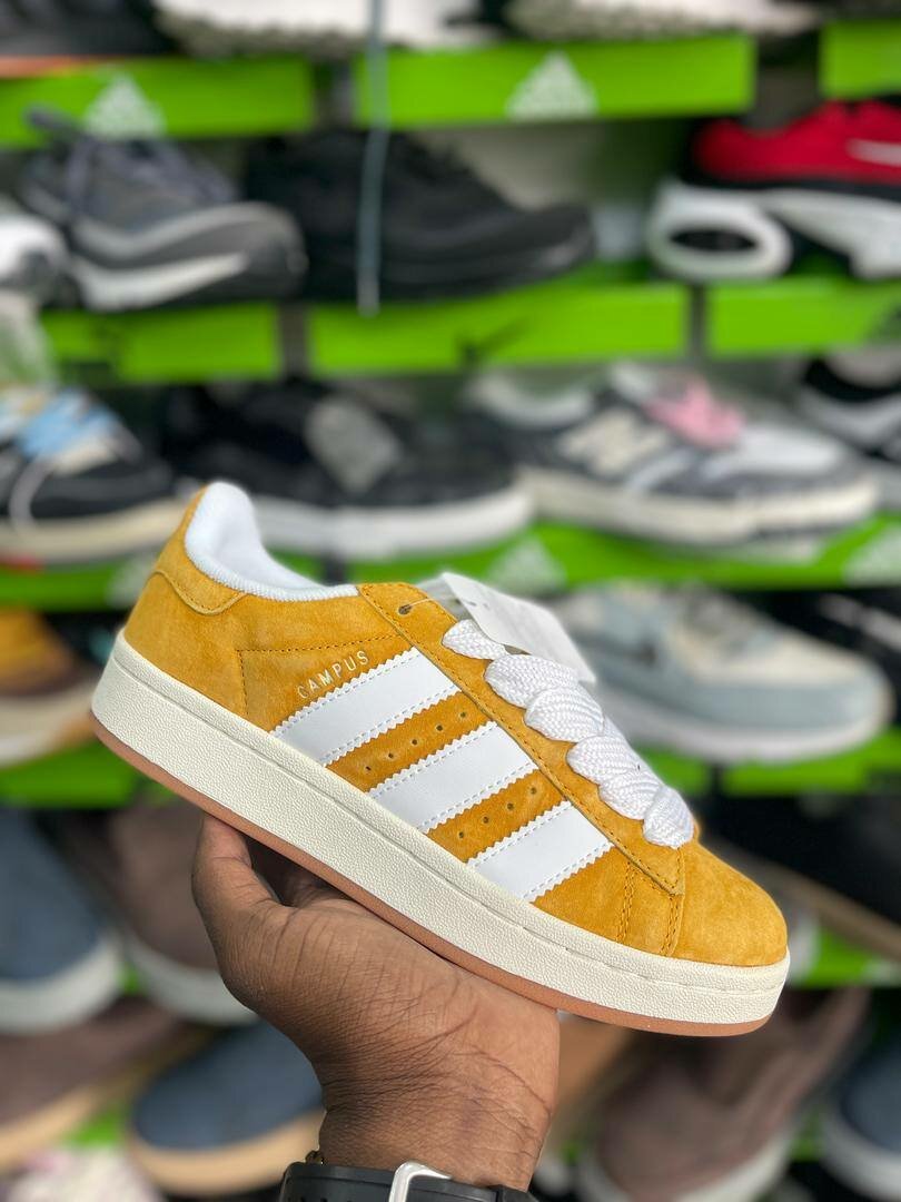 Adidas cumpus