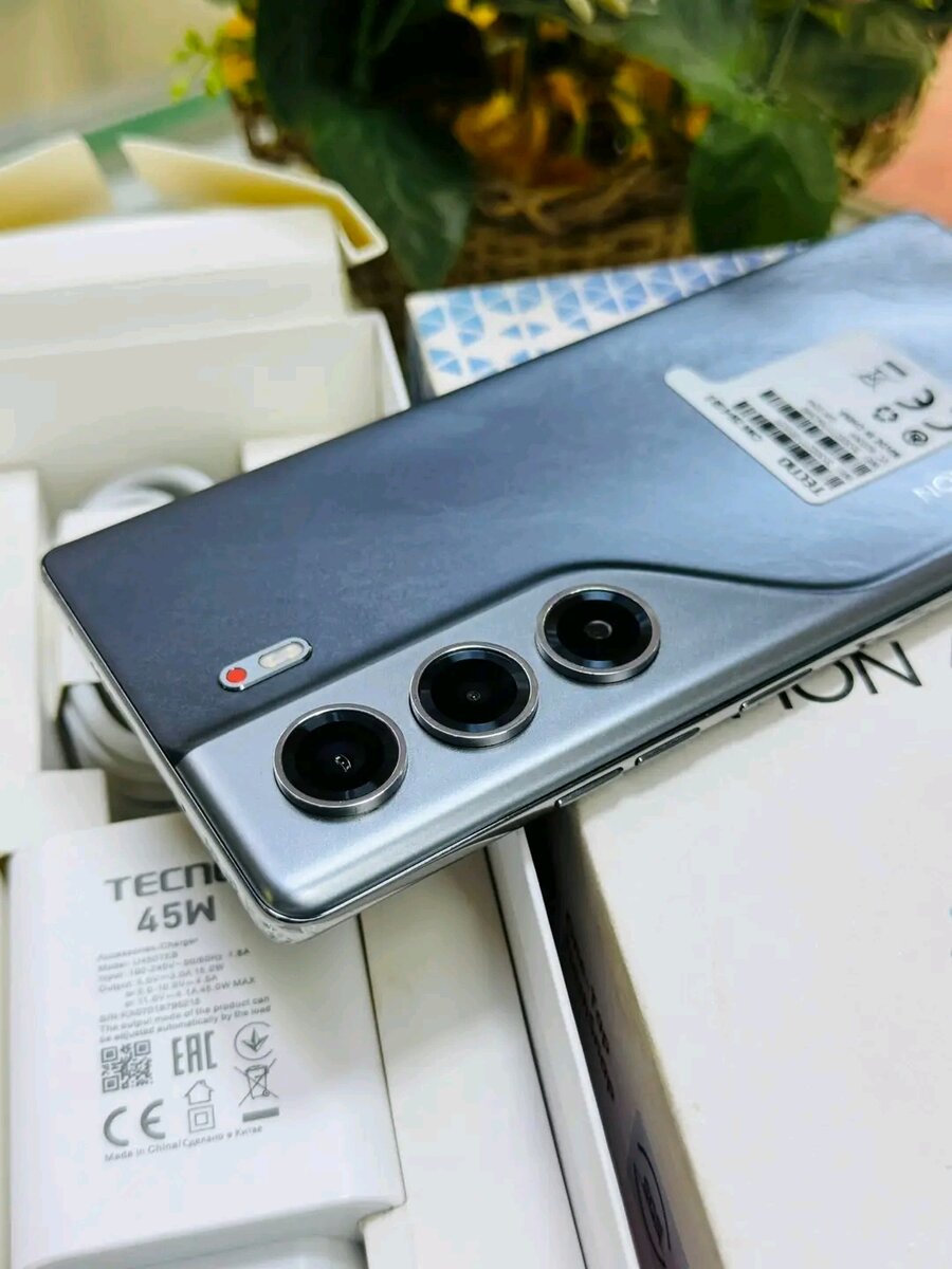 Tecno Camon 40 Pro 256GB