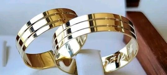 Alliances en or élégantes