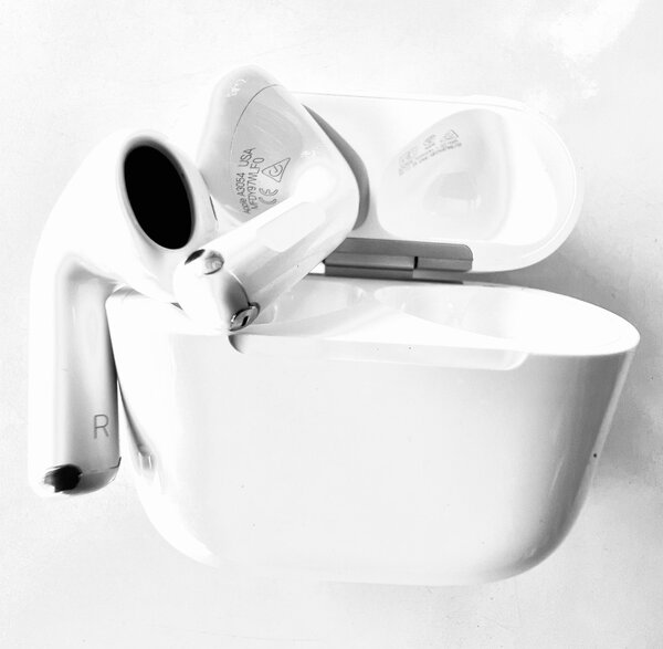 AirPod 4 2025 anc