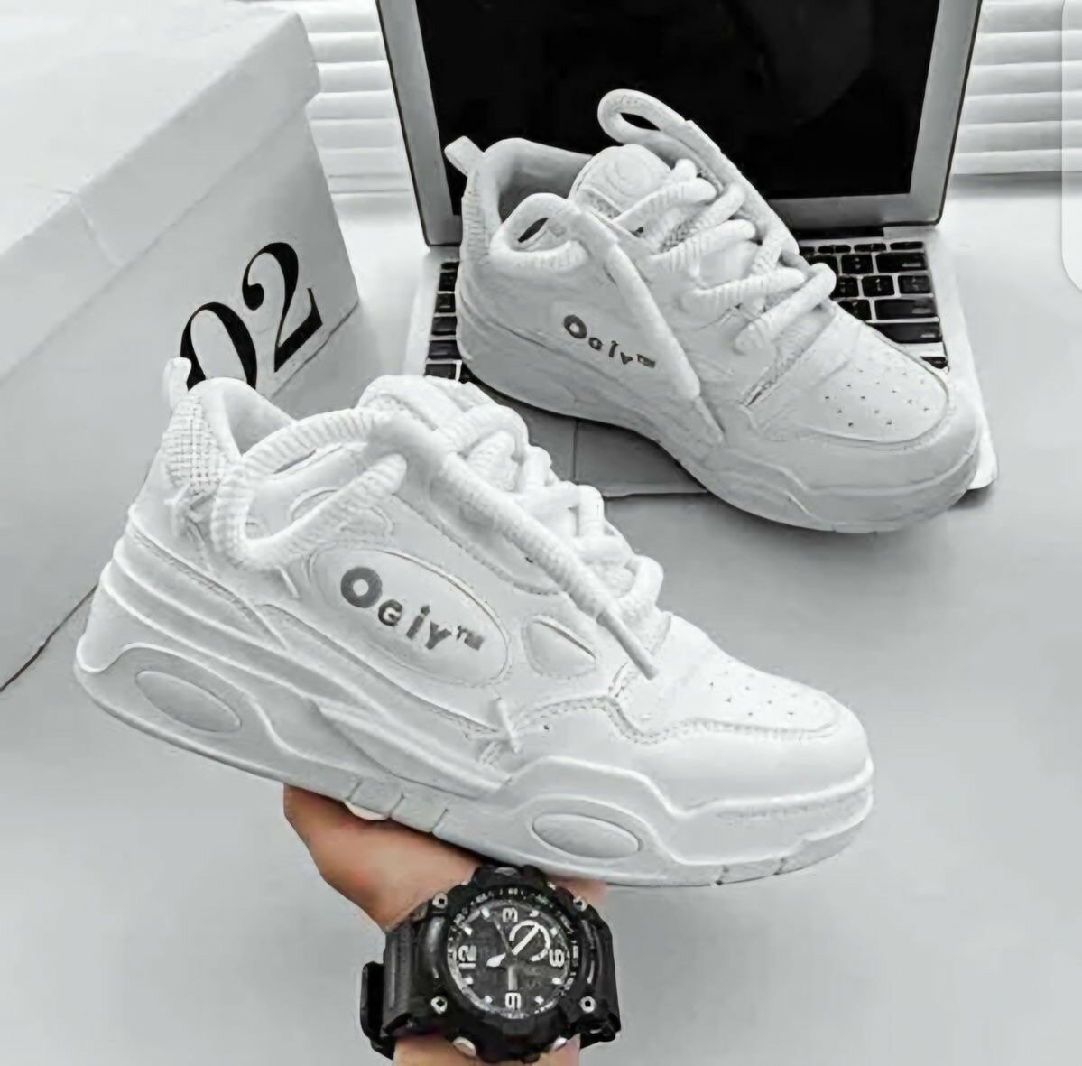 Baskets blanches Ogiy